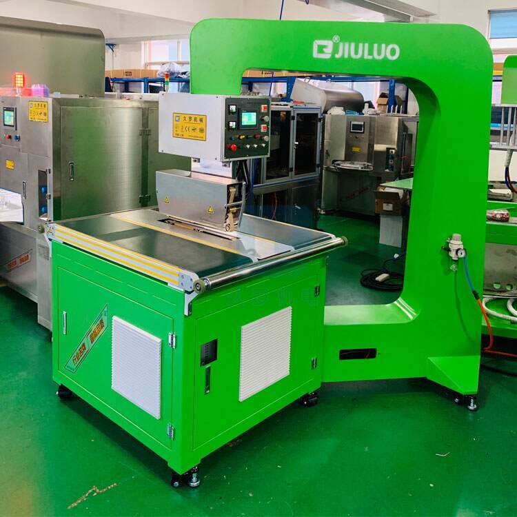 什么是膜结构焊接机？